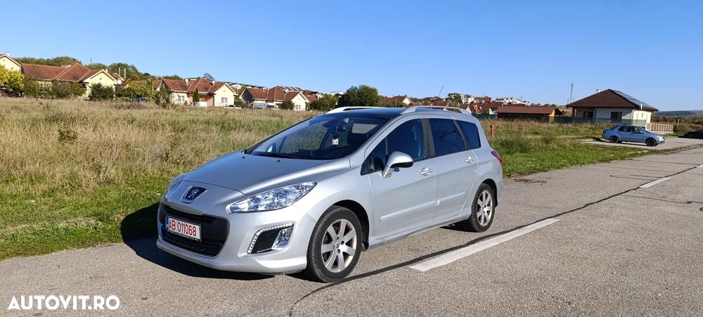 Peugeot 308 - 1
