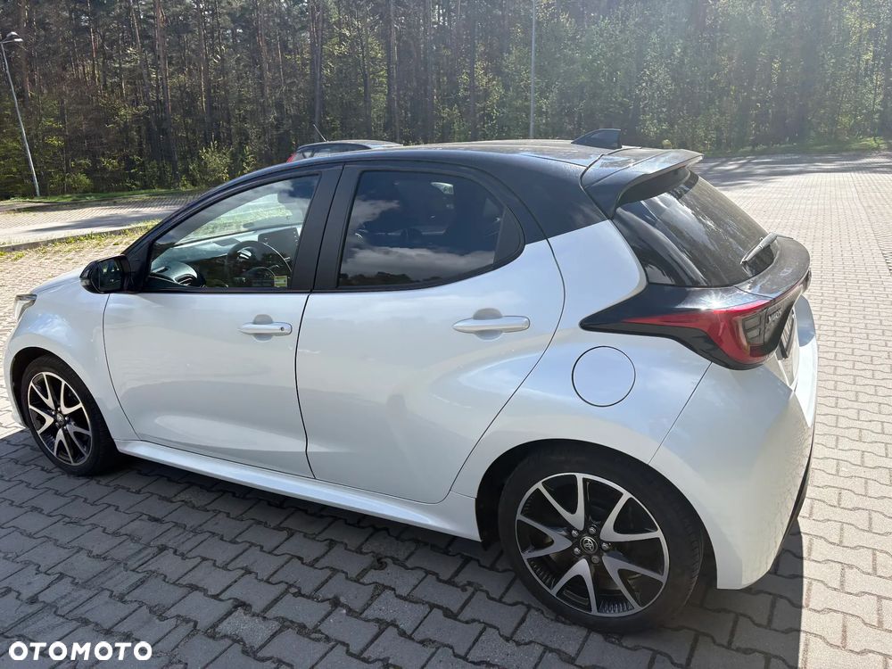 Toyota Yaris 1.5 Selection Elegant - 4