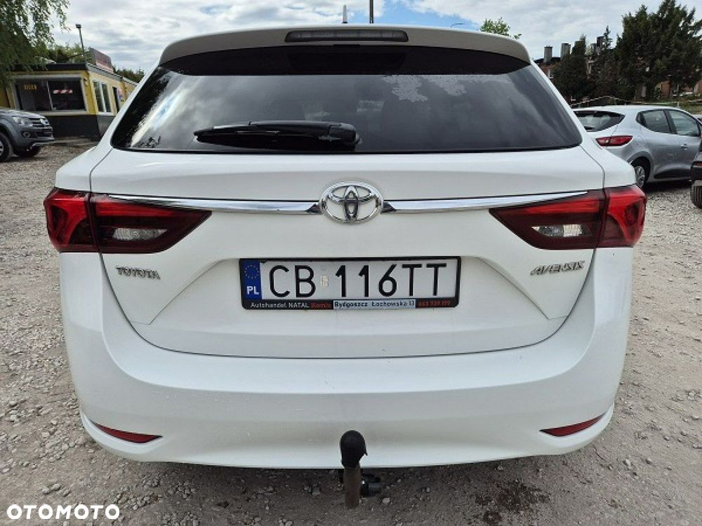 Toyota Avensis - 4