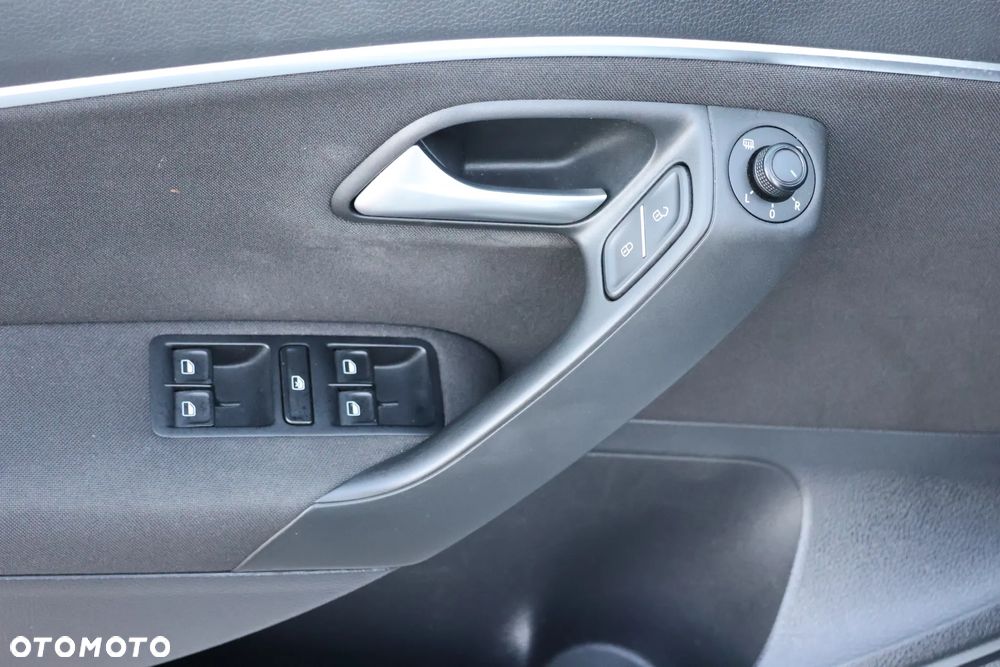 Volkswagen Polo - 10