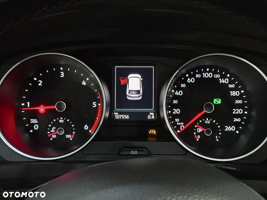 Volkswagen Tiguan - 10