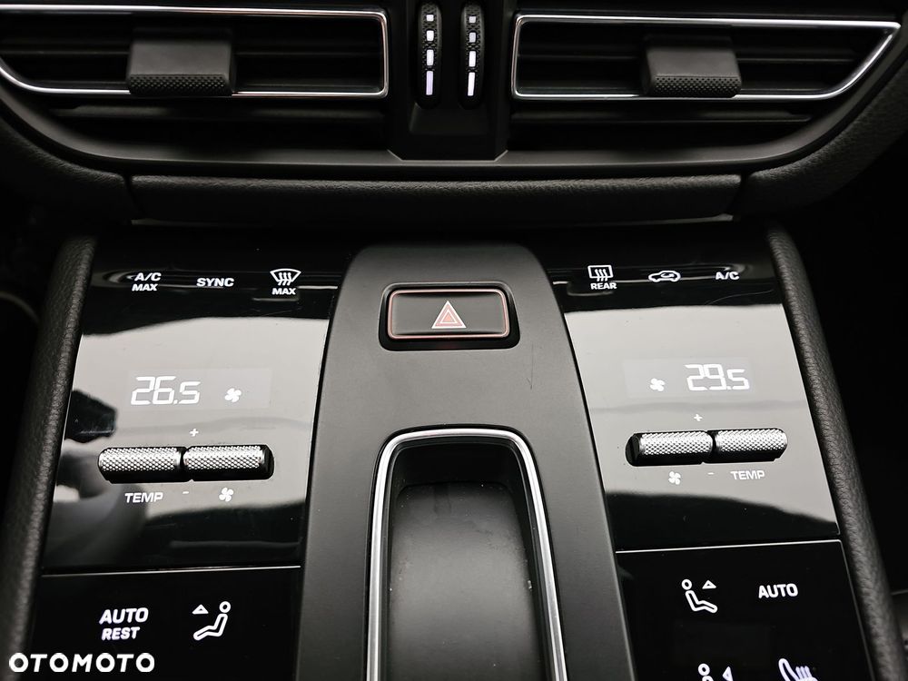 Porsche Macan Standard - 22