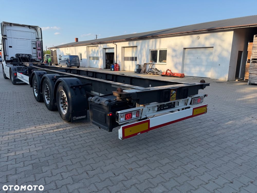 Krone SD 40"-45" / 4100 kg / lekka / sprowadzona / oś podnoszona / Podkontenerowa / pod kontenerowa - 16