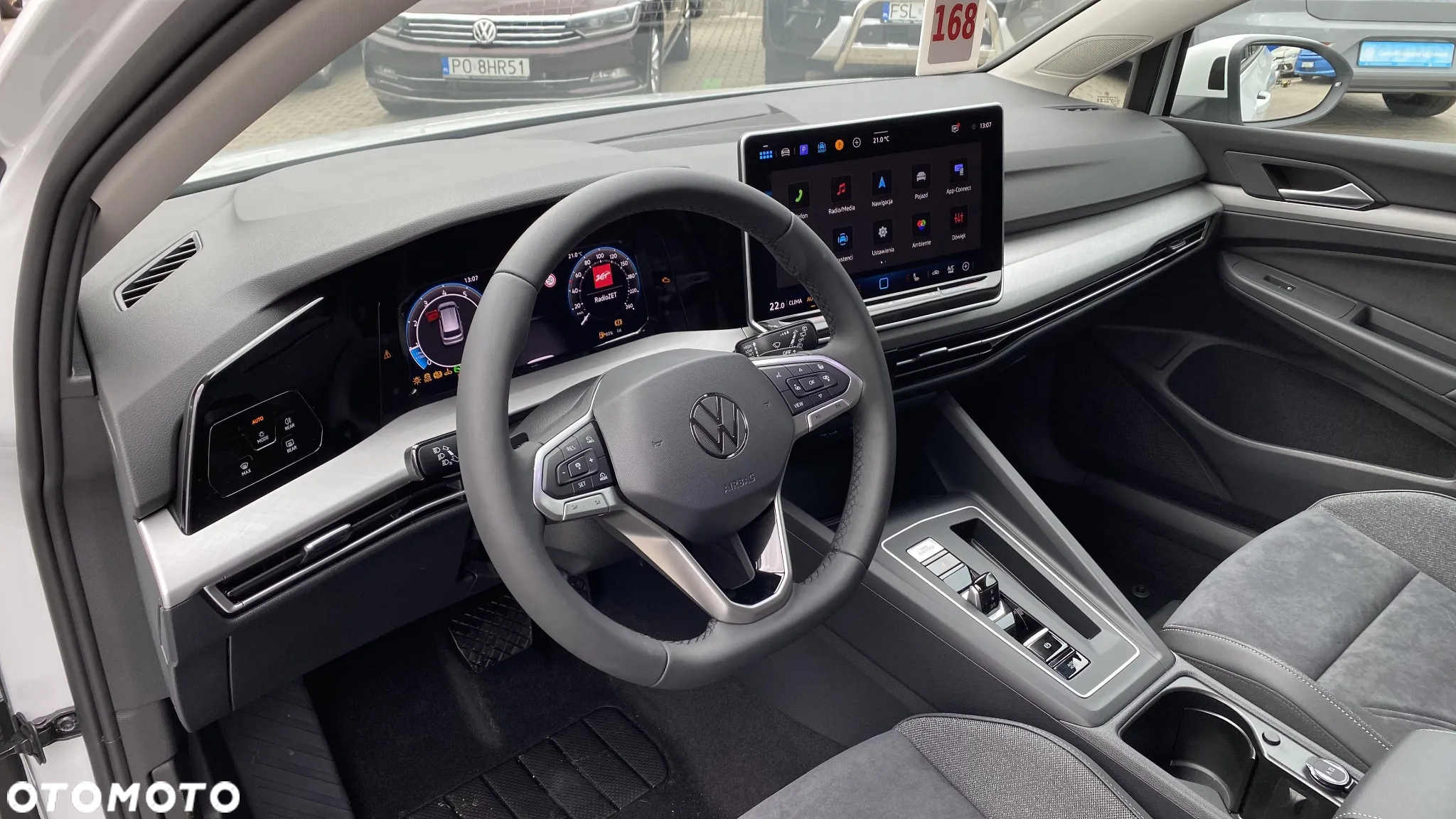 Volkswagen Golf - 21