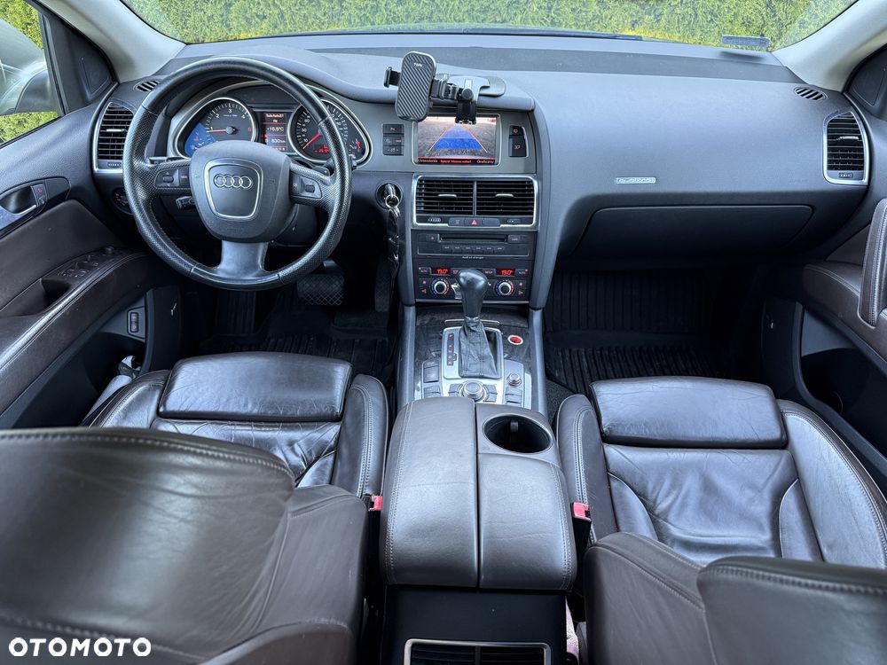 Audi Q7 - 7
