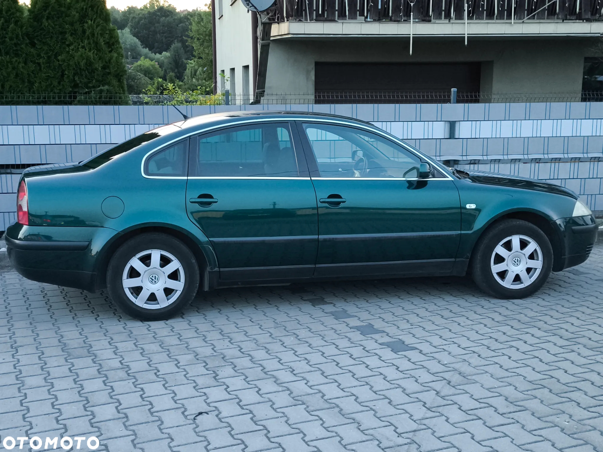Volkswagen Passat 1.6 Comfortline - 11