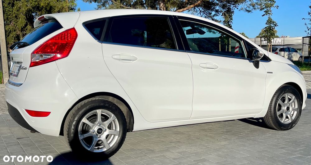 Ford Fiesta - 12