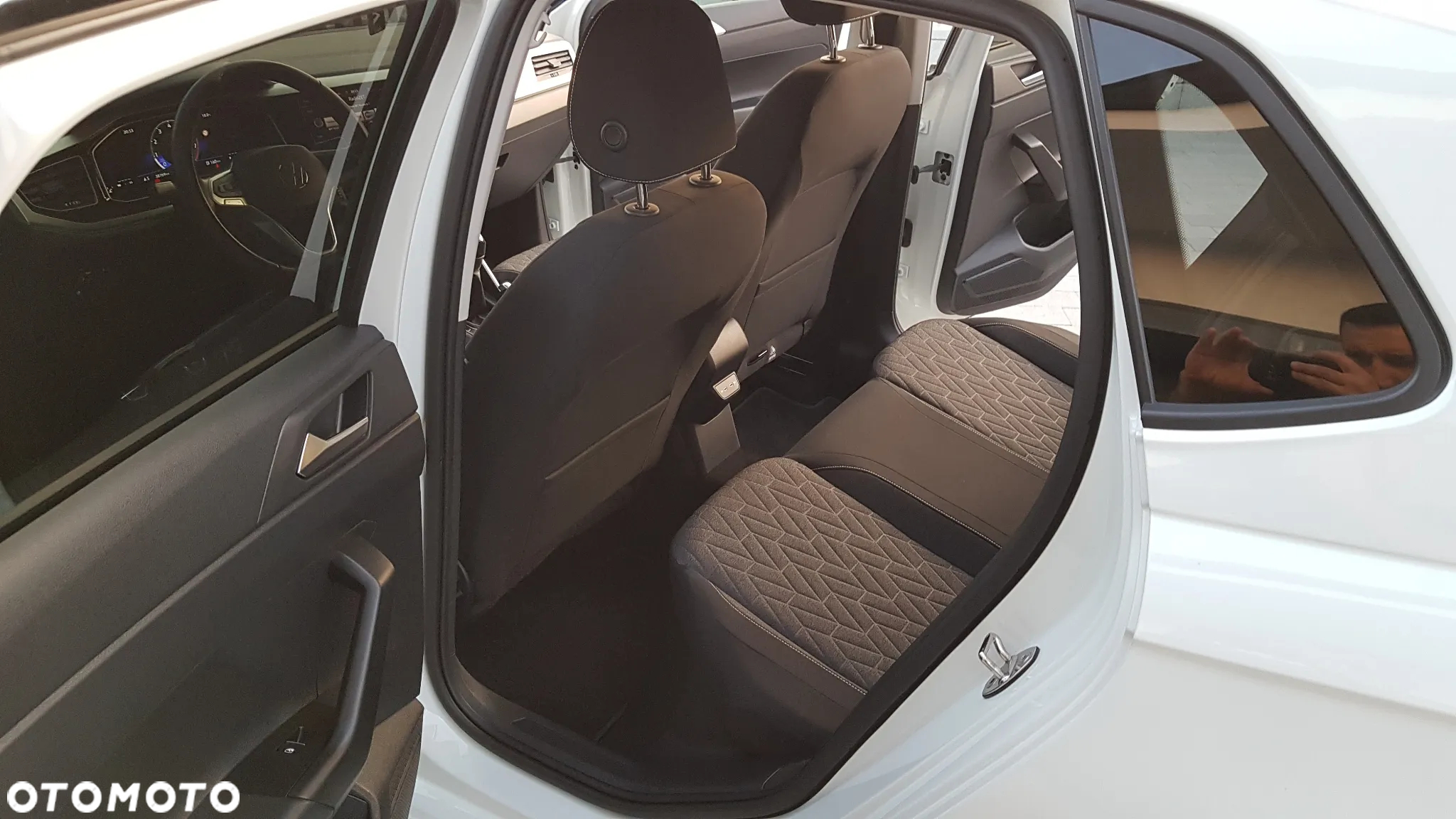 Volkswagen Polo 1.0 MPI Special Edition - 25