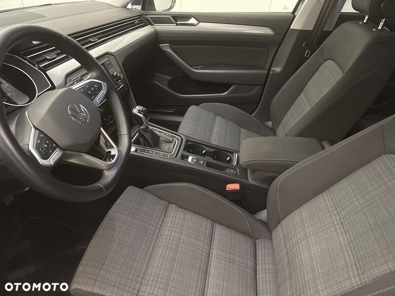 Volkswagen Passat 2.0 TDI EVO Business - 11