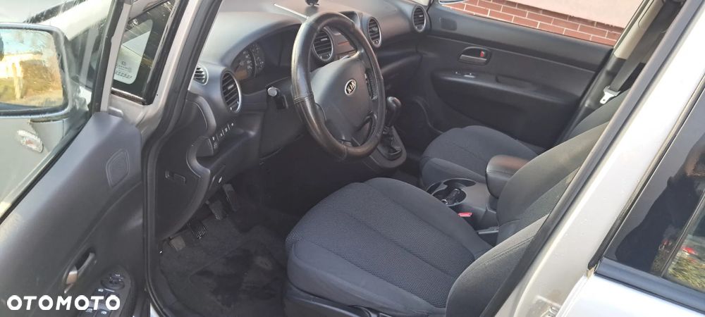 Kia Carens 2.0 CVVT EX Top - 2