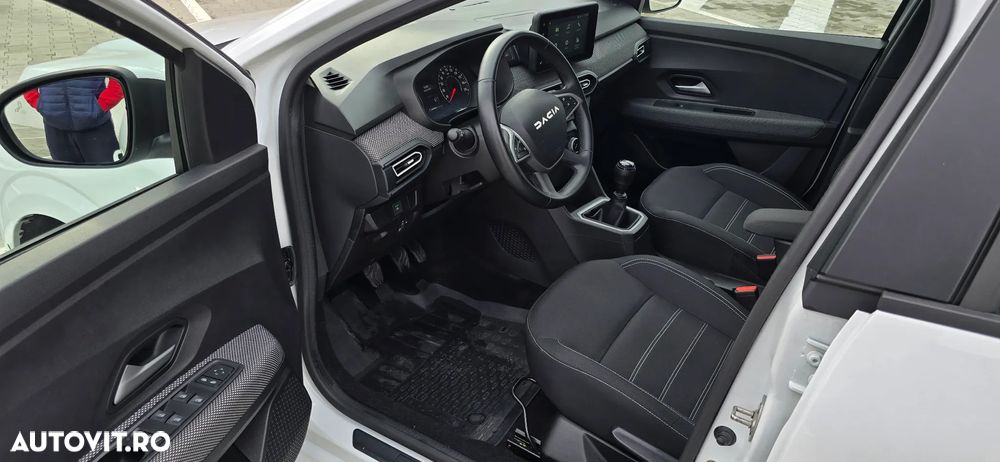 Dacia Logan TCe 90 MT6 Comfort - 5