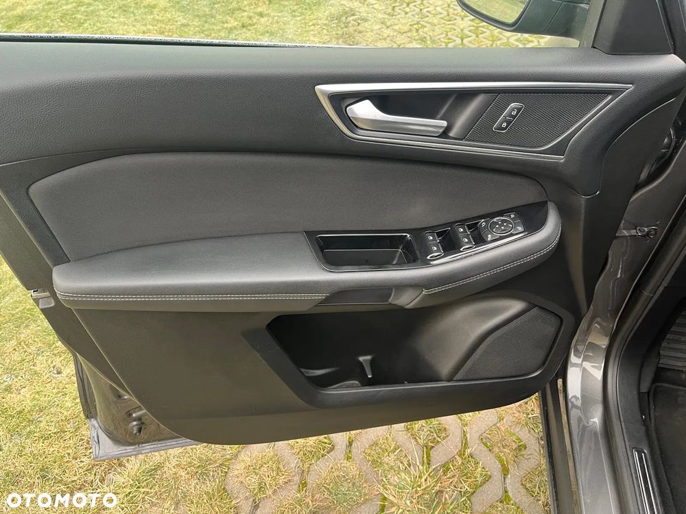 Ford S-Max 2.0 TDCi Titanium PowerShift - 12