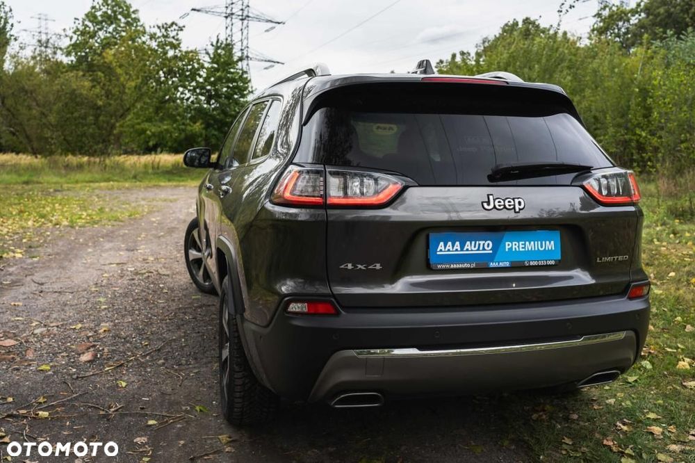 Jeep Cherokee - 13