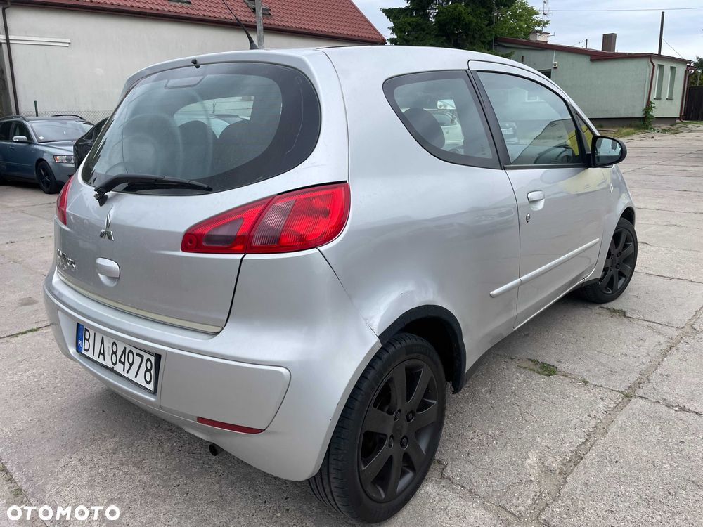 Mitsubishi Colt - 3