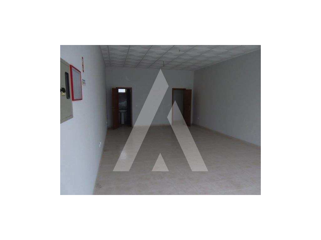 Loja para comércio em Trofa, Águeda - Grande imagem: 4/5