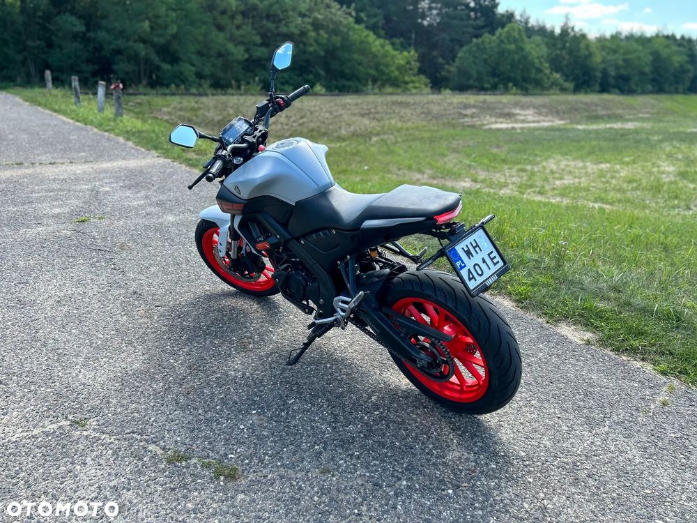 Yamaha MT - 8