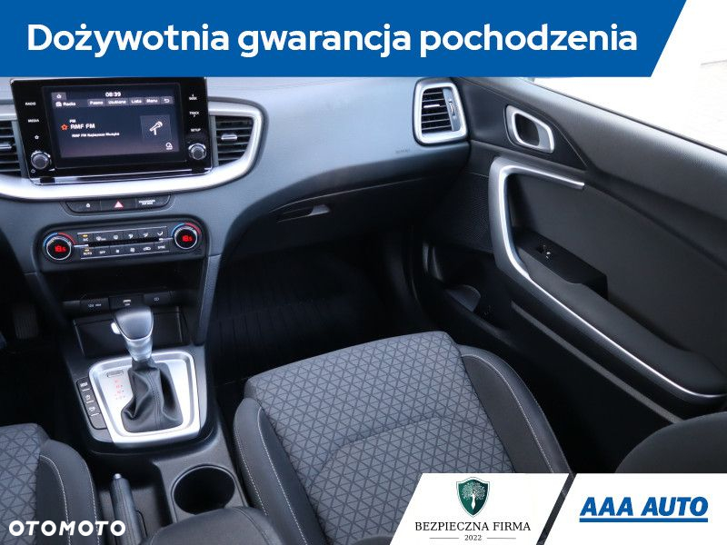 Kia Ceed - 9
