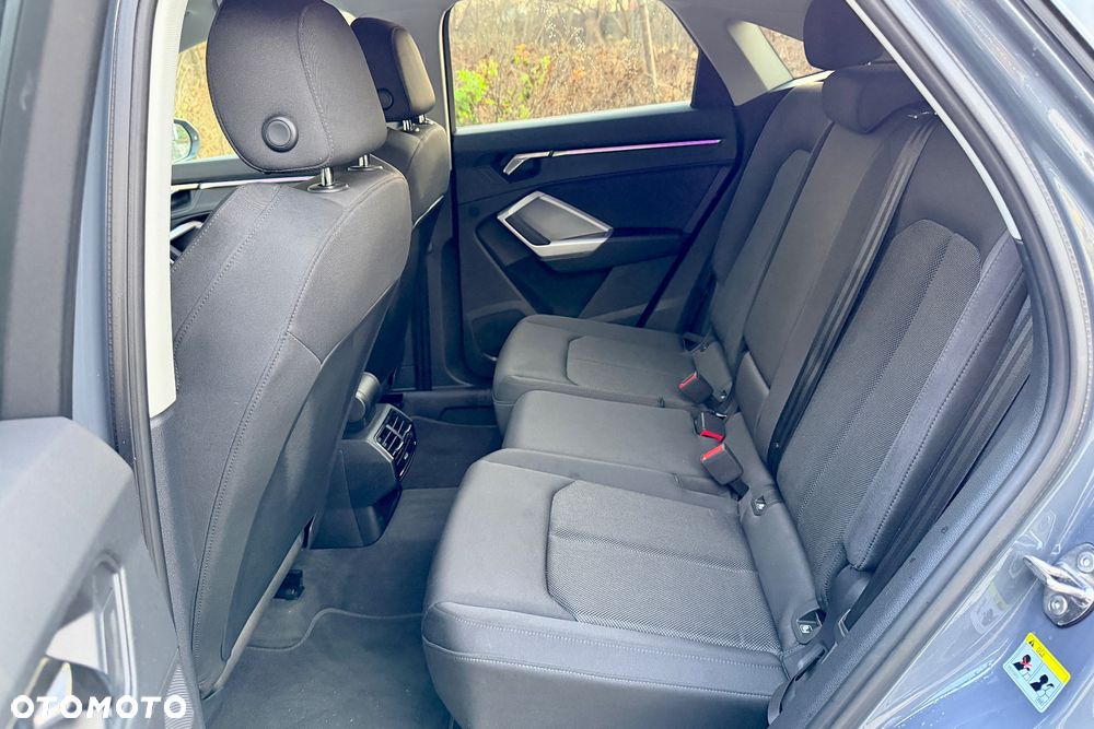 Audi Q3 35 TFSI S tronic - 11