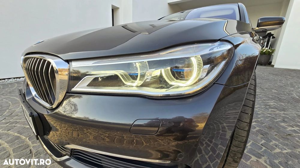 BMW Seria 7 730d xDrive - 10