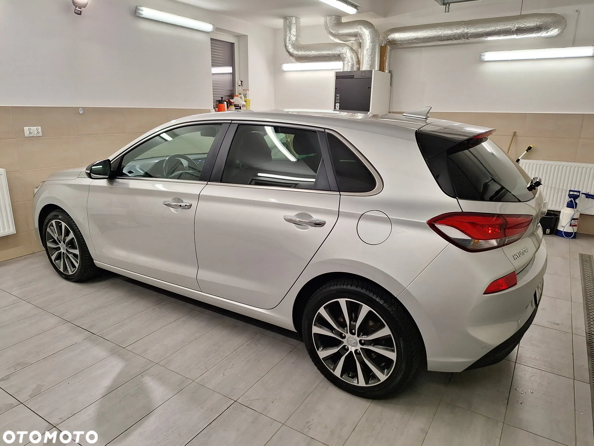 Hyundai i30 1.4 T-GDI Premiere Luxury - 8