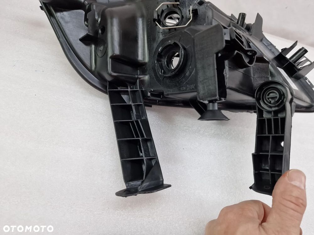 OPEL ASTRA J IV 4 09- NOWY LEWY HALOGEN , NR AUKCJI H206 - 6