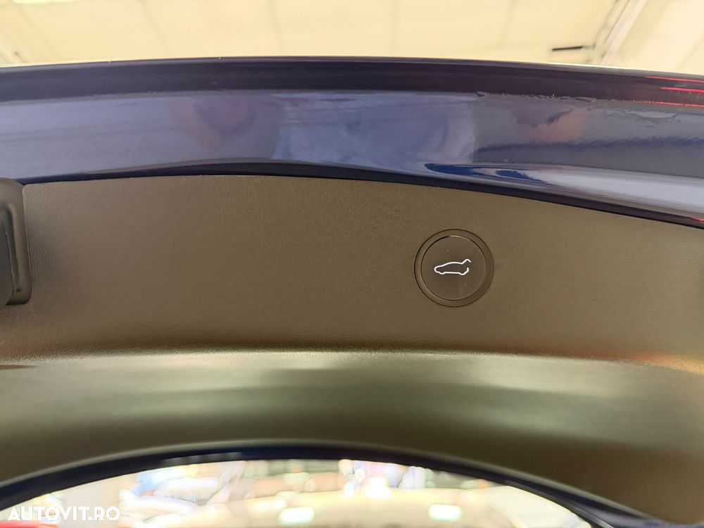 Tesla Model 3 - 14