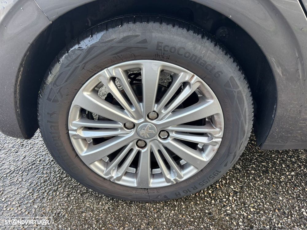 Peugeot 208 1.5 BlueHDi Signature - 47