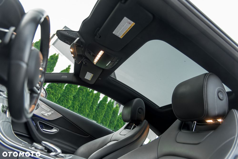 Mercedes-Benz Klasa C 300 9G-TRONIC - 32
