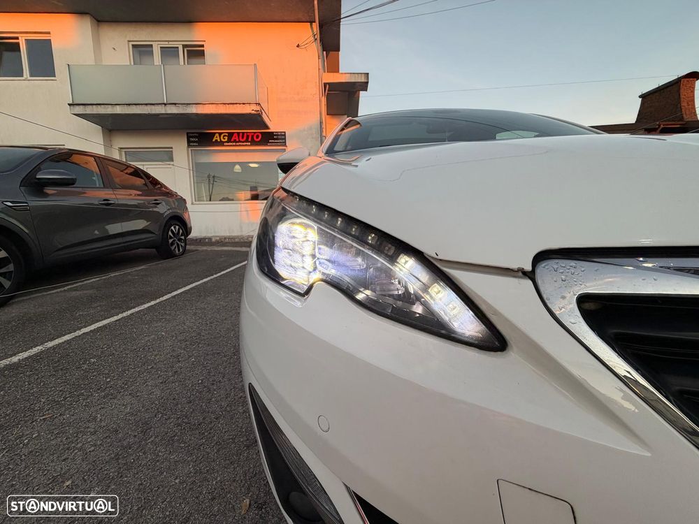 Peugeot 308 SW PureTech 130 Stop & Start Allure - 20