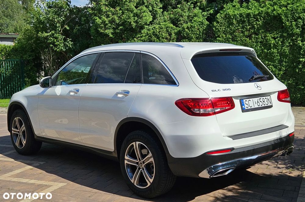 Mercedes-Benz GLC - 11