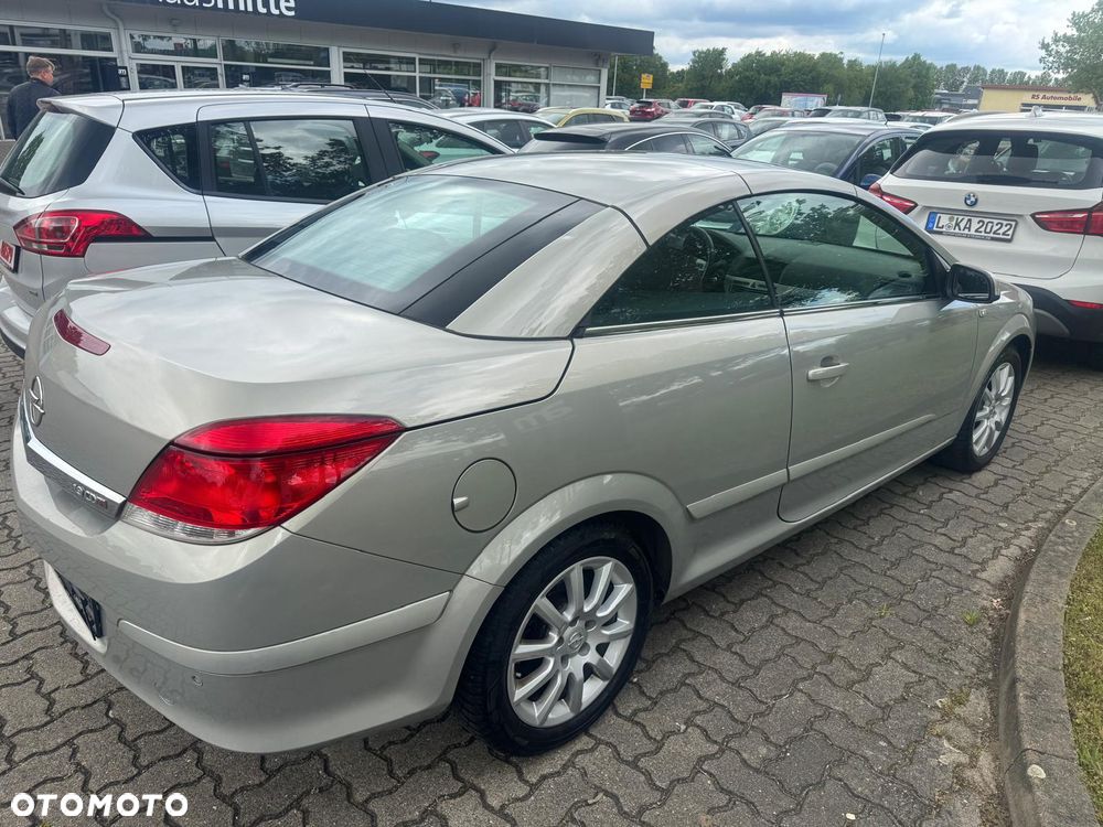 Opel Astra - 4