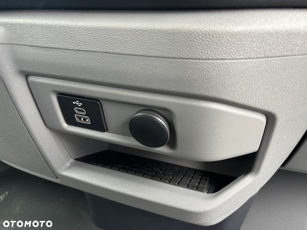 Ford Transit - 23