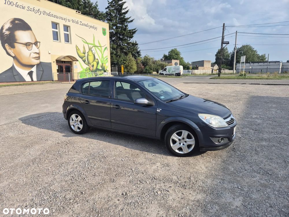 Opel Astra 1.6 - 9