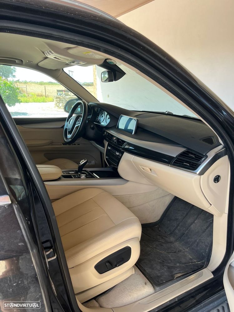BMW X5 25 d sDrive Comfort 7L - 7