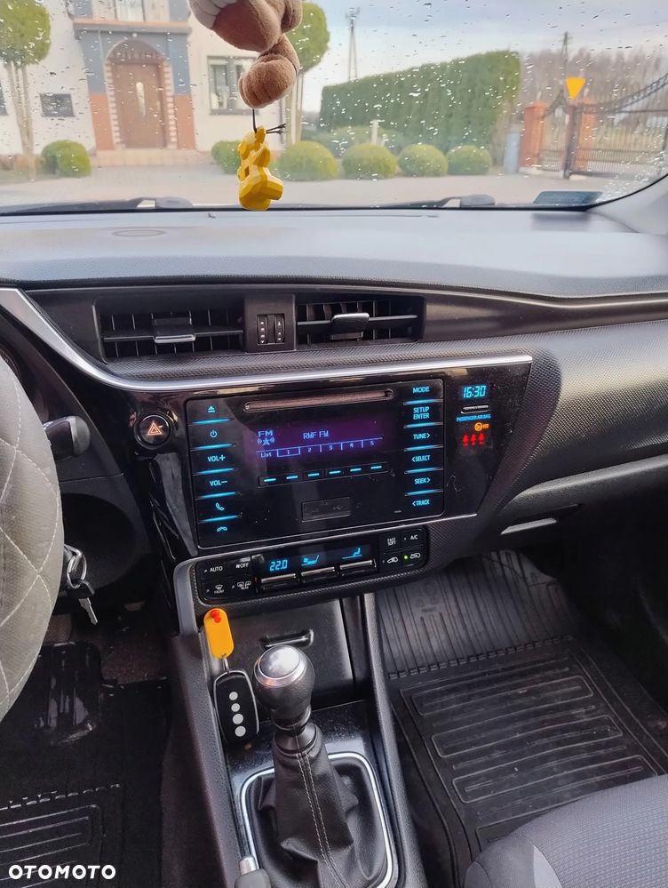 Toyota Auris 1.6 Active - 9