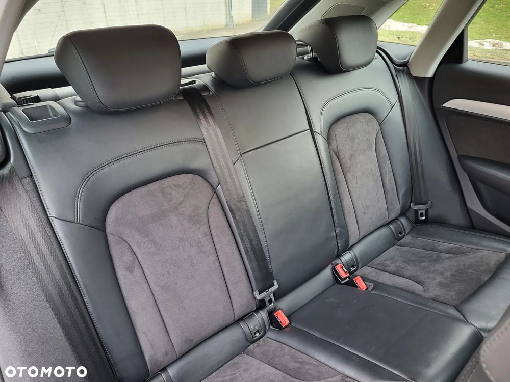 Audi Q3 2.0 TDI sport - 30