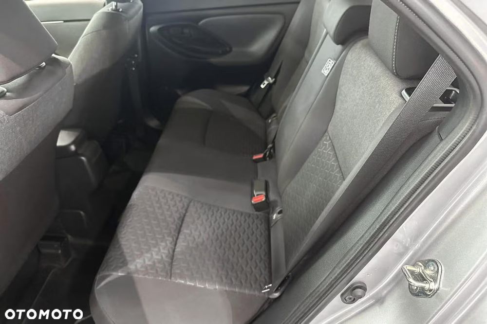 Toyota Yaris Cross Hybrid 1.5 Active - 17