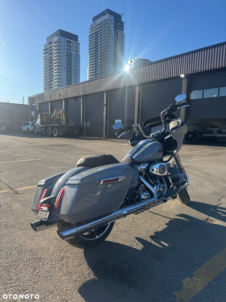 Harley-Davidson Touring Road Glide - 4