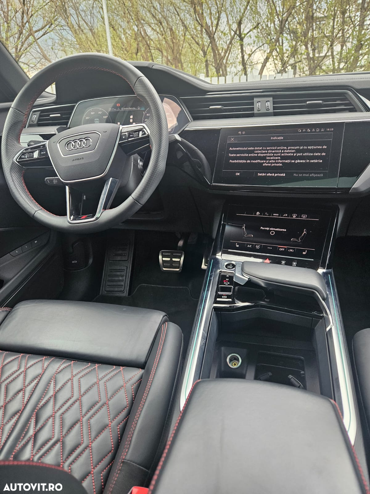 Audi Q8 e-tron 55 quattro S Line - 7