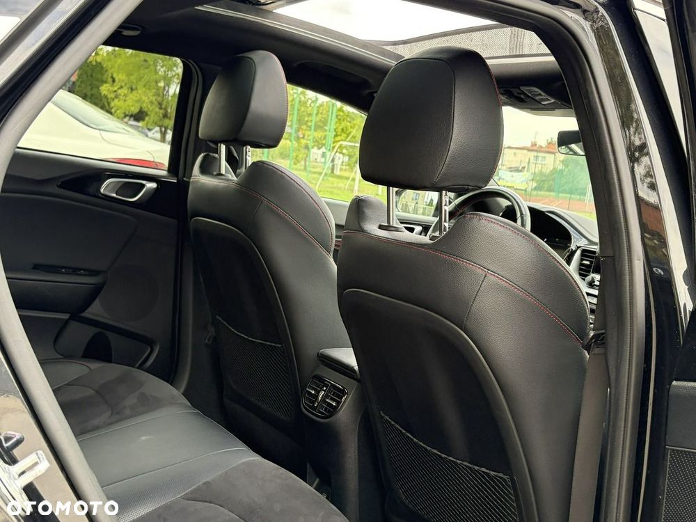 Kia ProCeed 1.6 T-GDI DCT7 OPF GT - 14