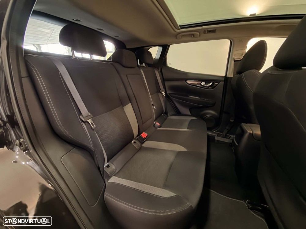 Nissan Qashqai 1.5 dCi N-Connecta - 14