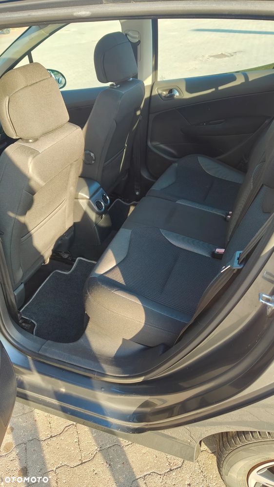 Peugeot 308 - 10