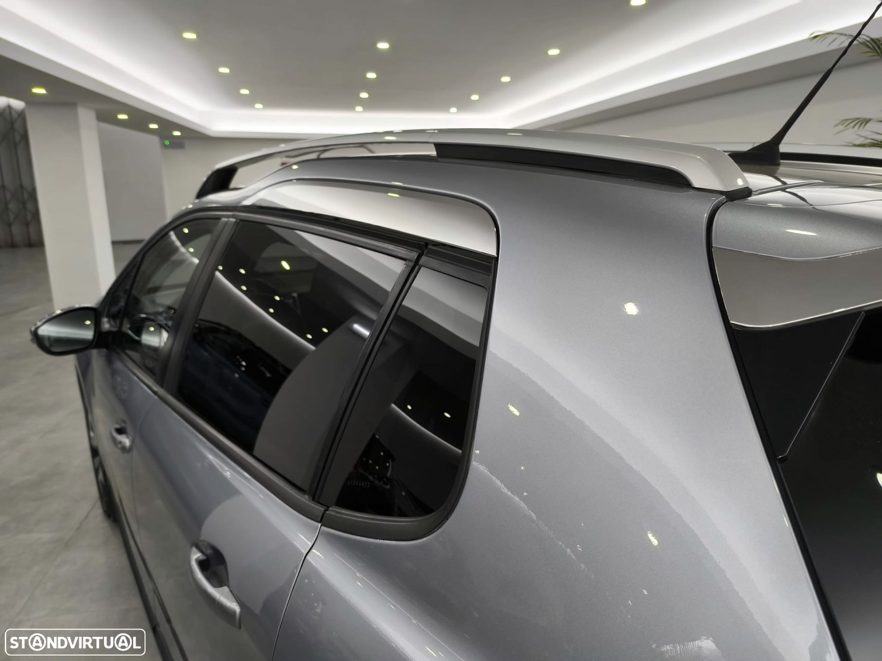 Peugeot 2008 1.2 PureTech Style - 19