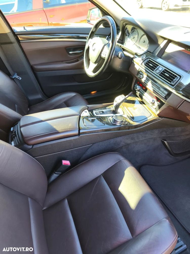 BMW Seria 5 525d xDrive Touring Sport-Aut. Luxury Line - 13