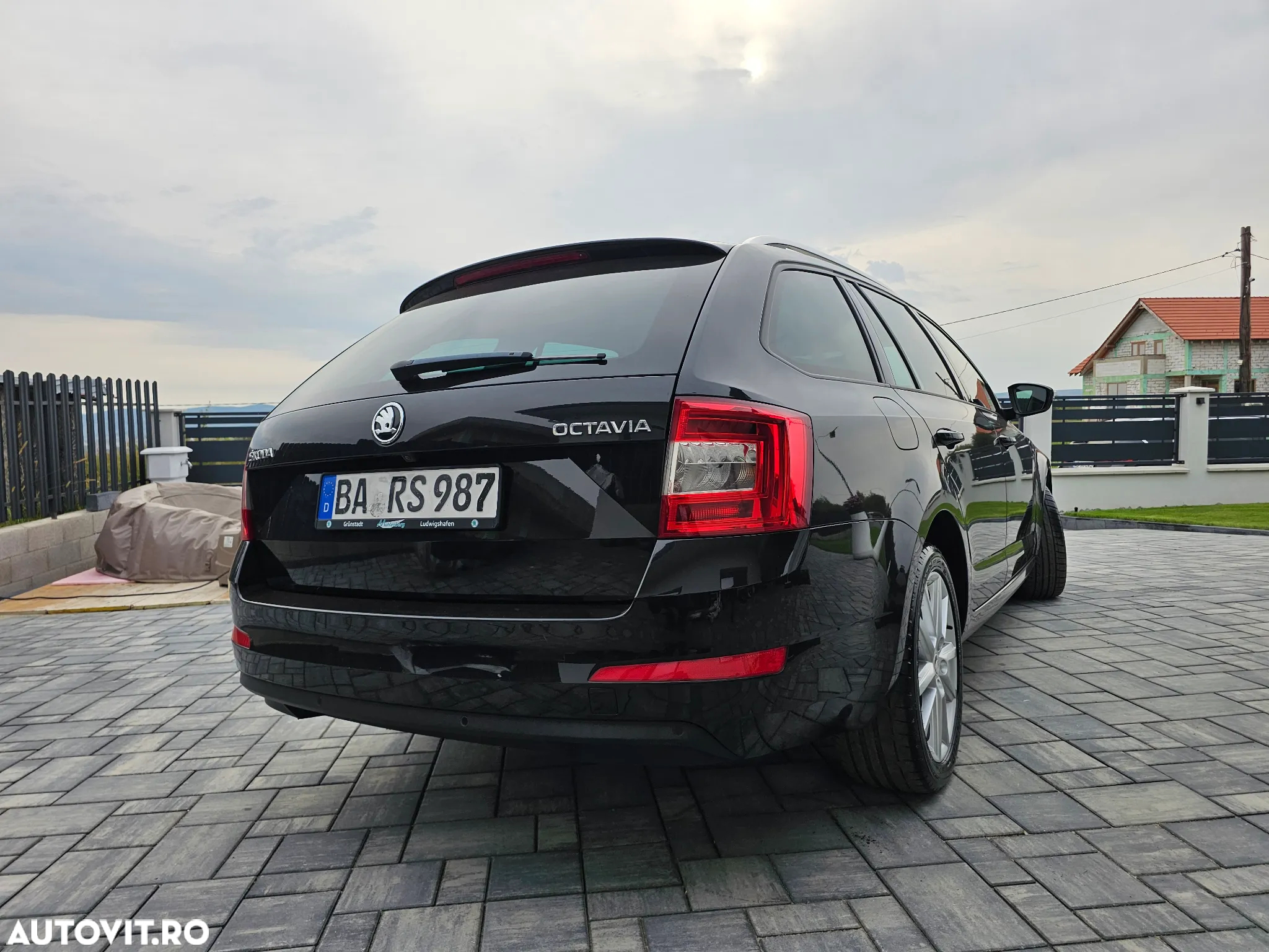 Skoda Octavia 2.0 TDI (Green tec) DSG Joy - 7