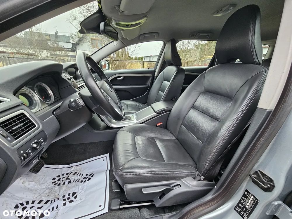 Volvo XC 70 D4 Geartronic Summum - 11