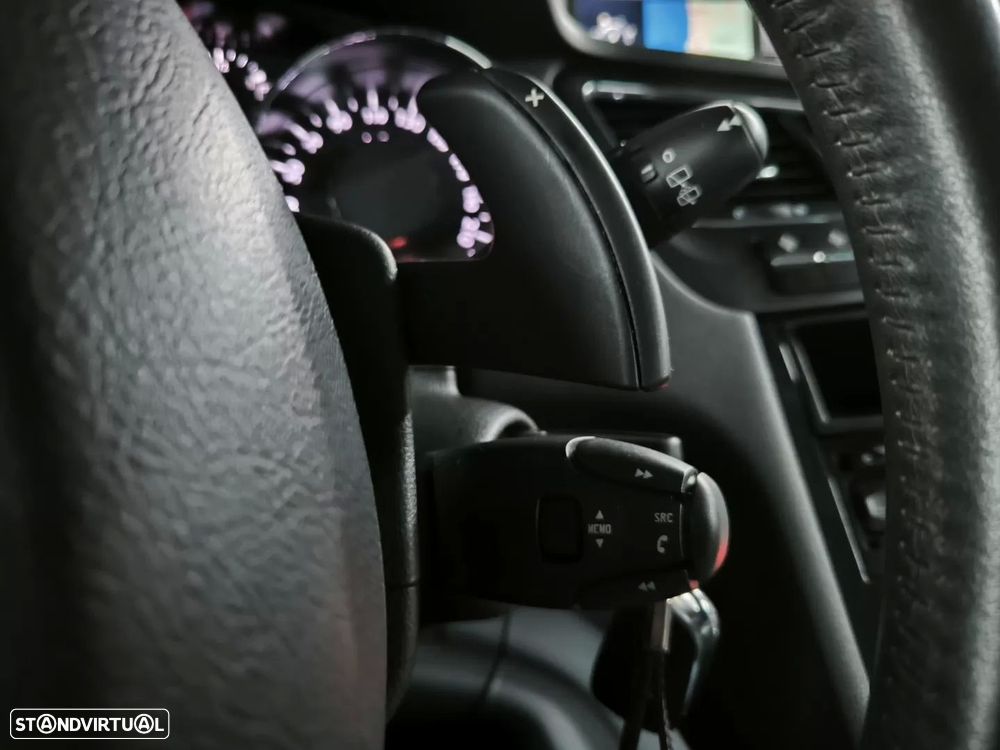 Peugeot 5008 1.6 E-HDi 5L Allure 2-Tronic - 60