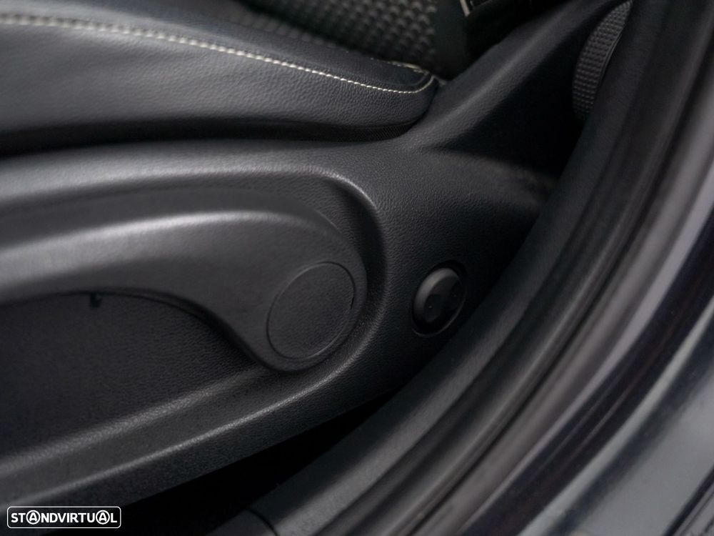 Kia XCeed 1.6 GDi PHEV Drive - 19