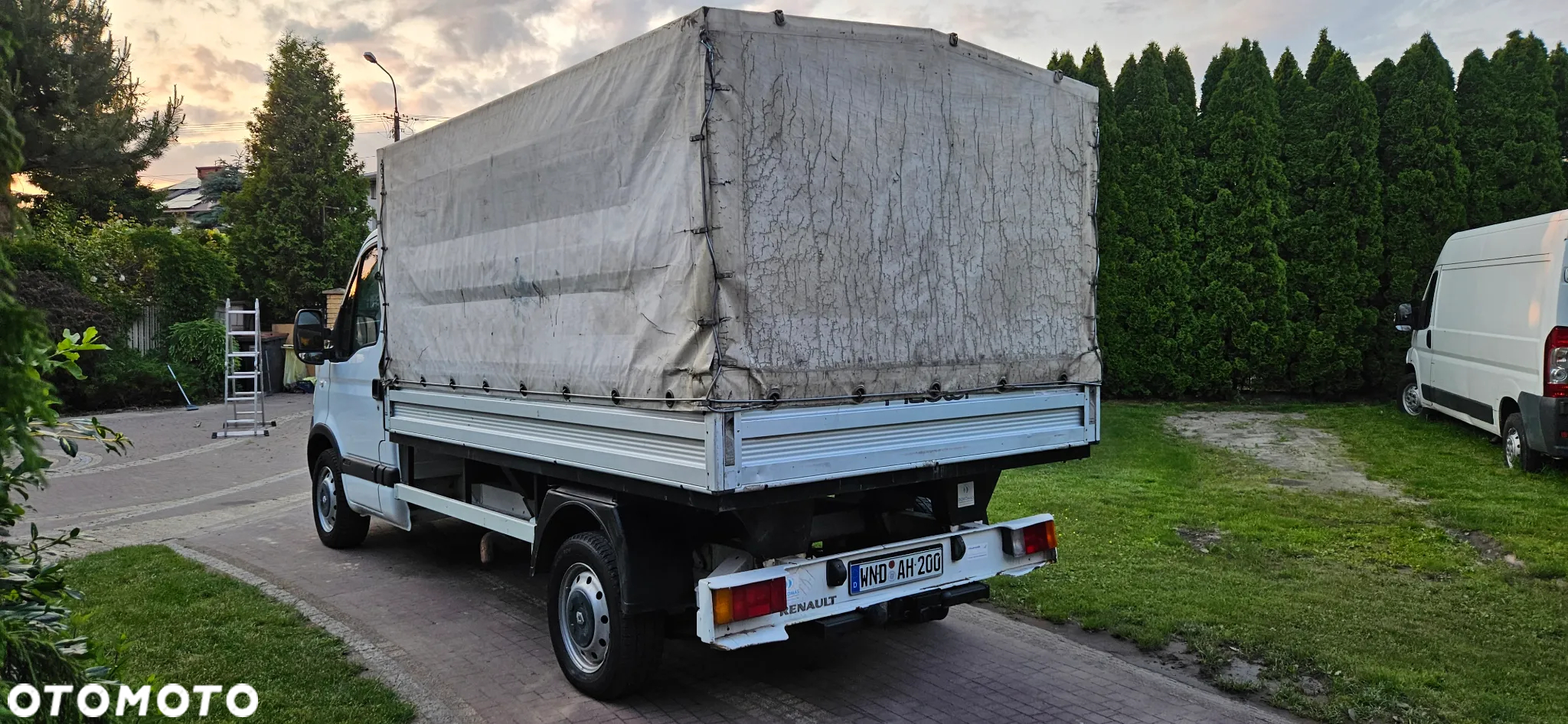 Renault MASTER 2.5 DCI 2008 r SKRZYNIA PLANDEKA PAKA 3 OSOBY - 5