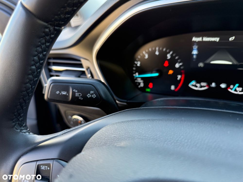 Ford Focus 1.0 EcoBoost Hybrid COOL&CONNECT - 26